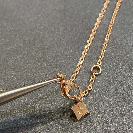STAR DIAMOND NECKALCE