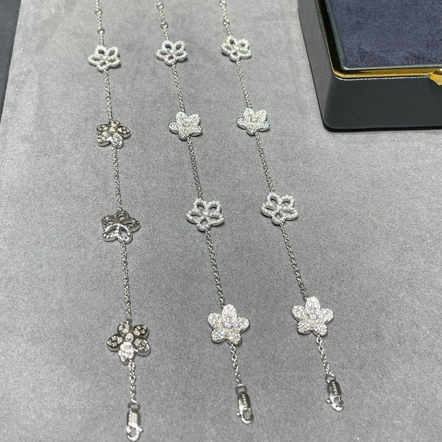 WILD FLOWER 4 MOTIF DIAMOND PAVED BRACELET