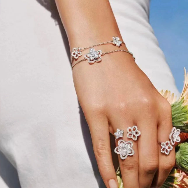 WILD FLOWER 4 MOTIF DIAMOND PAVED BRACELET
