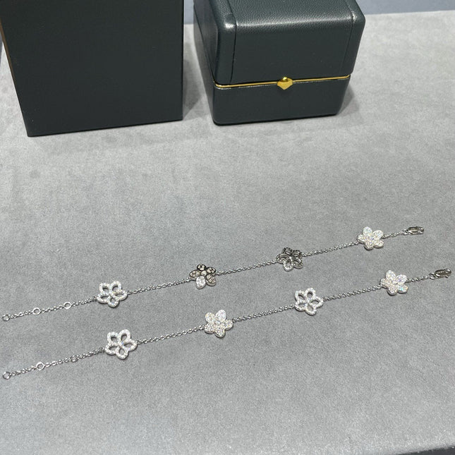 WILD FLOWER 4 MOTIF DIAMOND PAVED BRACELET