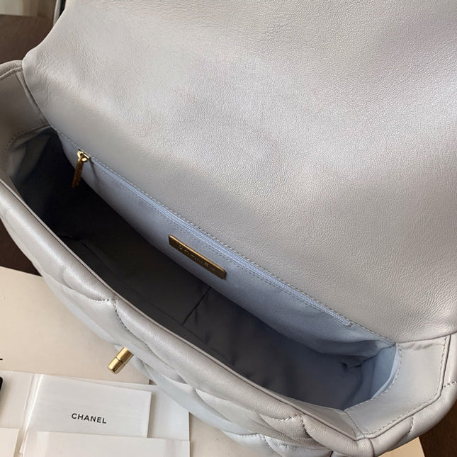 19 FLAP BAG 30 GREY GOATSKIN GOLD HARDWARE