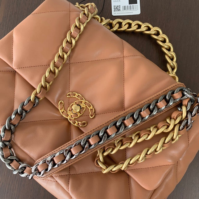 19 FLAP BAG 30 BROWN GOATSKIN