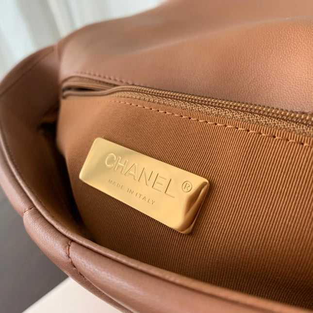19 FLAP BAG 30 BROWN GOATSKIN