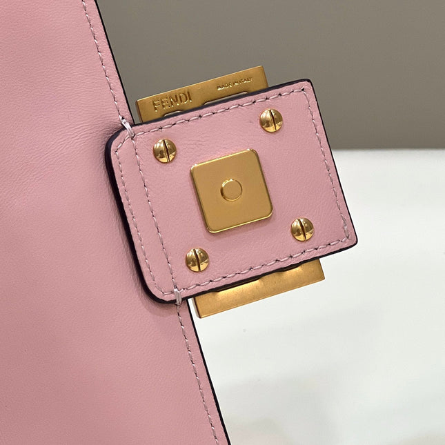 BAGUETTE WITH FF MOTIF 27 IN LIGHT PINK SOFT LAMBSKIN GOLD HARDWARE