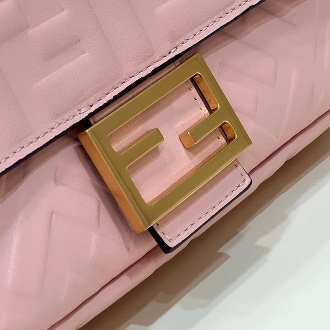 BAGUETTE WITH FF MOTIF 27 IN LIGHT PINK SOFT LAMBSKIN GOLD HARDWARE