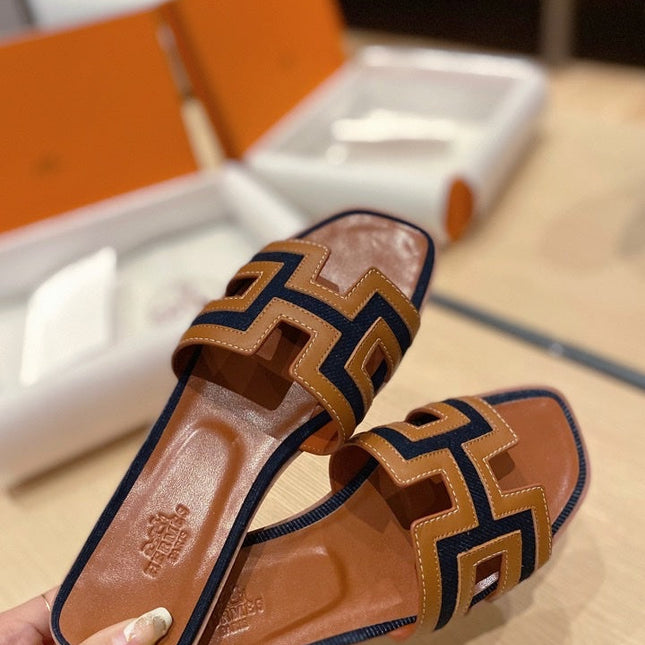 0RAN SANDALS IN BRONZE BROWN CALFSKIN AND BLACK CANVAS