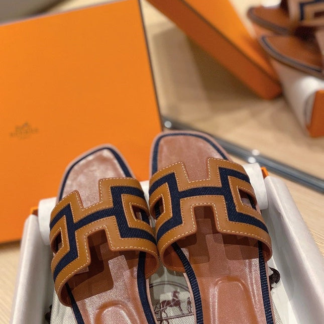0RAN SANDALS IN BRONZE BROWN CALFSKIN AND BLACK CANVAS