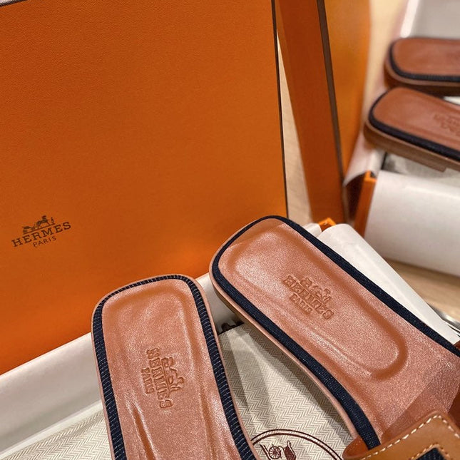 0RAN SANDALS IN BRONZE BROWN CALFSKIN AND BLACK CANVAS