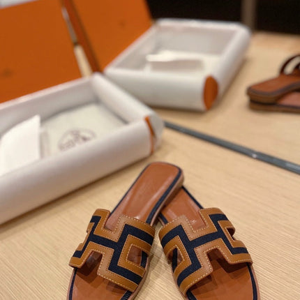 0RAN SANDALS IN BRONZE BROWN CALFSKIN AND BLACK CANVAS