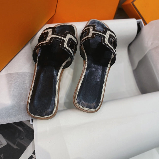 0ran Sandal Black Leather