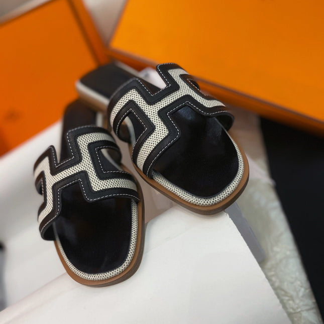 0ran Sandal Black Leather