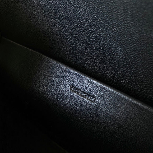 20 CHAIN EMBOSSED ARMPIT BAG FULL BLACK CALFSKIN
