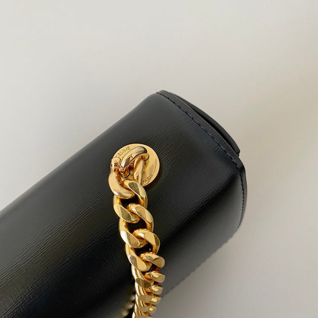 20 CHAIN EMBOSSED ARMPIT BAG BLACK CALFSKIN