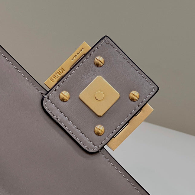 BAGUETTE WITH FF MOTIF 27 IN PINE CONE SOFT LAMBSKIN GOLD HARDWARE