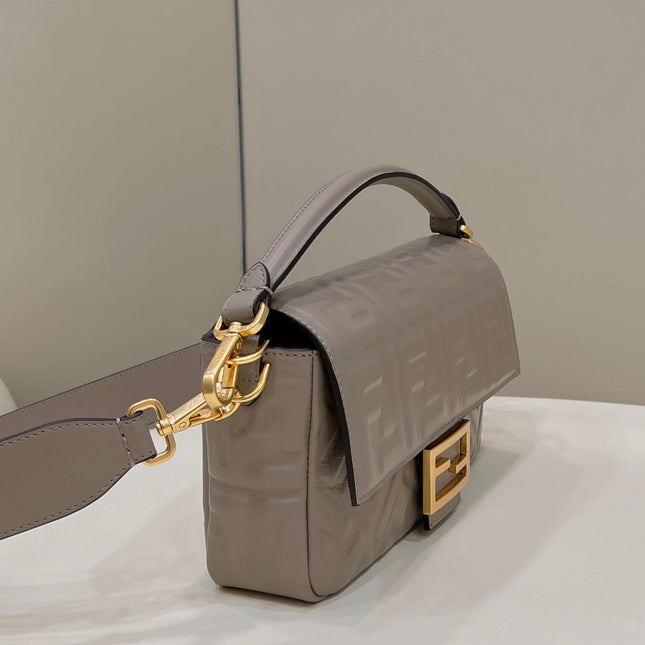 BAGUETTE WITH FF MOTIF 27 IN PINE CONE SOFT LAMBSKIN GOLD HARDWARE