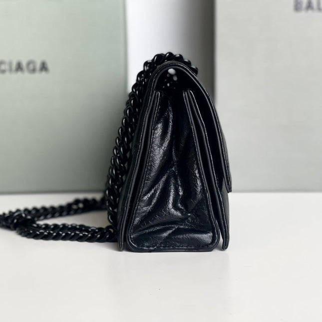 CRUSH SMALL CHAIN BAG 25 IN BLACK QUILTED CRUSHED CALFSKIN BLACK HARDWARE