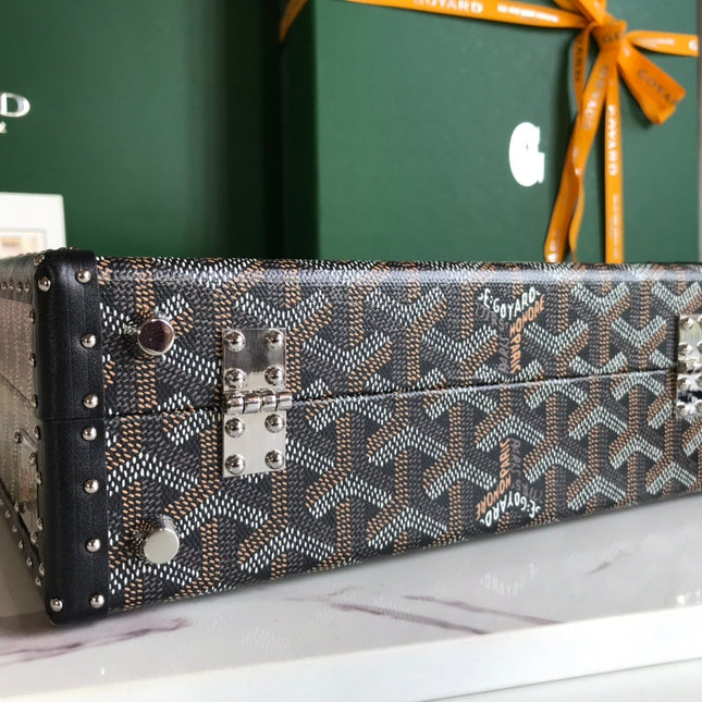 GRAND HÔTEL TRUNK BAG 24 IN BLACK GOYARDINE CANVAS AND CALFSKIN