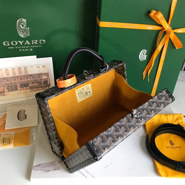 GRAND HÔTEL TRUNK BAG 24 IN BLACK GOYARDINE CANVAS AND CALFSKIN