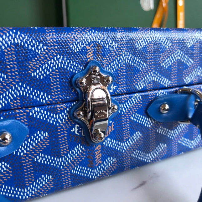 GRAND HÔTEL TRUNK BAG 24 IN BLUE GOYARDINE CANVAS AND CALFSKIN