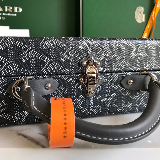 GRAND HÔTEL TRUNK BAG 24 IN GREY BLACK GOYARDINE CANVAS AND CALFSKIN