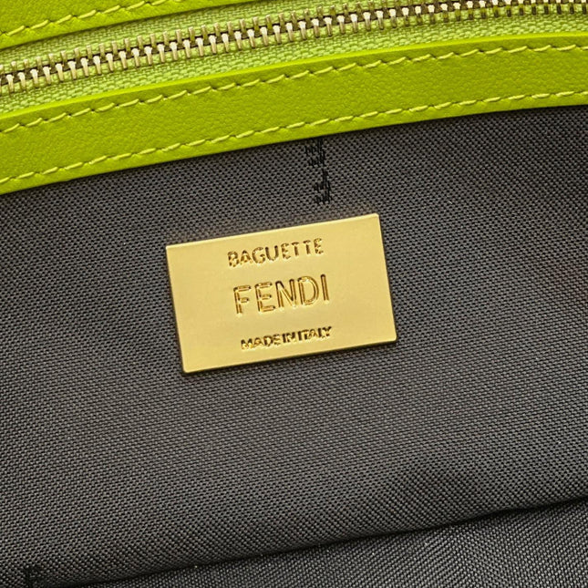 BAGUETTE WITH FF MOTIF 27 IN LIMERICK SOFT LAMBSKIN GOLD HARDWARE