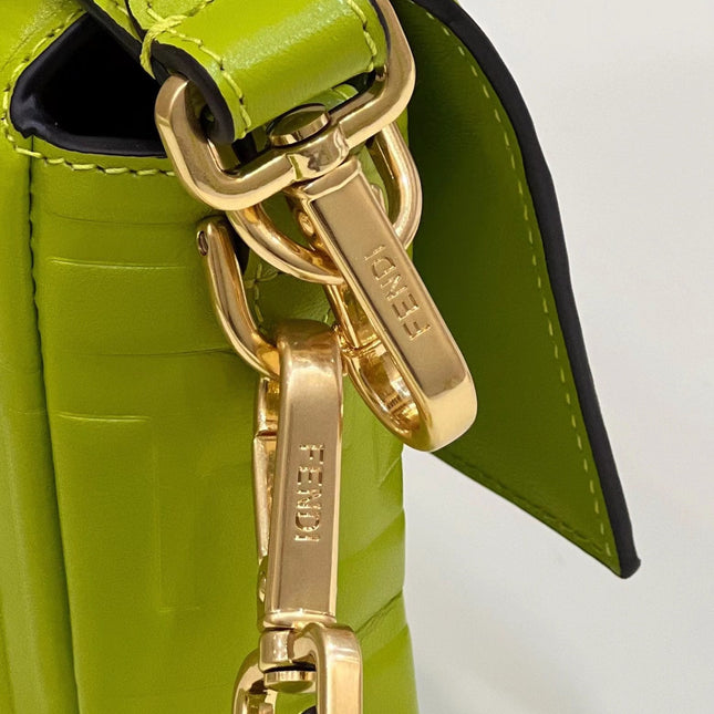 BAGUETTE WITH FF MOTIF 27 IN LIMERICK SOFT LAMBSKIN GOLD HARDWARE