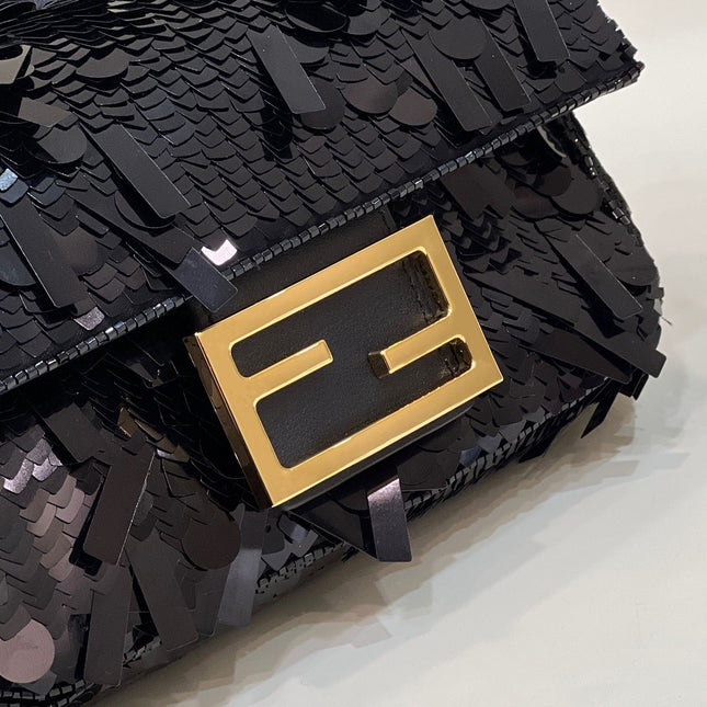 BAGUETTE MINI 19 IN BLACK SEQUINS GOLD HARDWARE