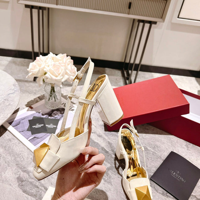 ONE STUD WHITE PATENT LEATHER LACE-UP HIGH HEELS 85 MM
