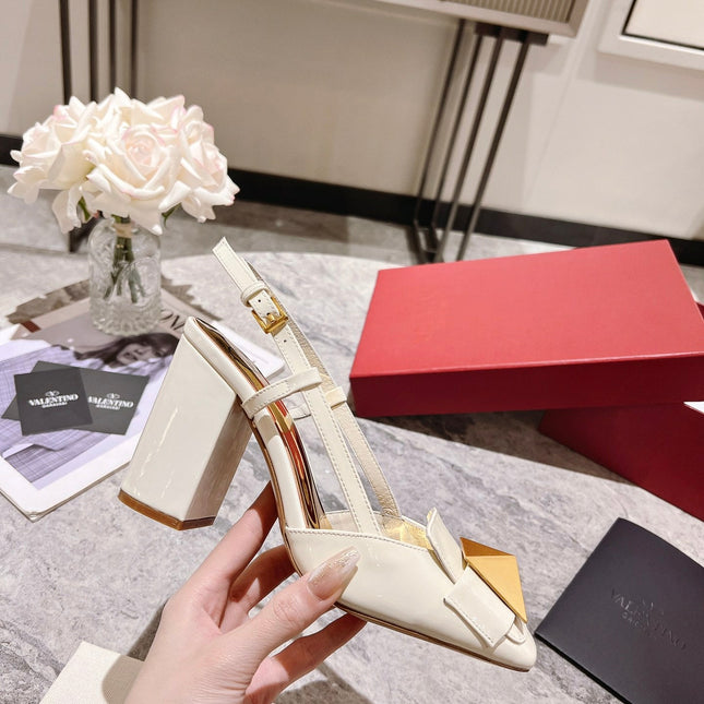 ONE STUD WHITE PATENT LEATHER LACE-UP HIGH HEELS 85 MM