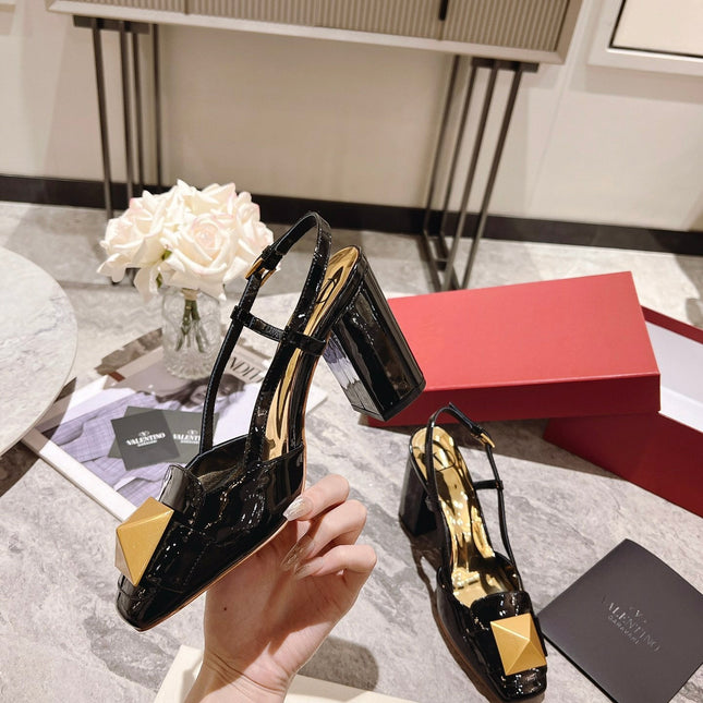 ONE STUD BLACK PATENT LEATHER LACE-UP HIGH HEELS 85 MM