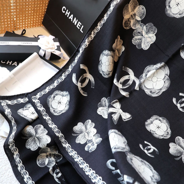 SCARF 180 CM IN BLACK FLOWER MONOGRAM SILK AND CASHMERE 401134
