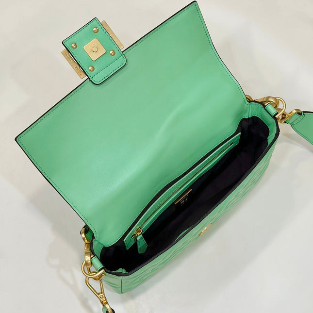 BAGUETTE WITH FF MOTIF 27 IN DE YORK GREEN SOFT LAMBSKIN GOLD HARDWARE