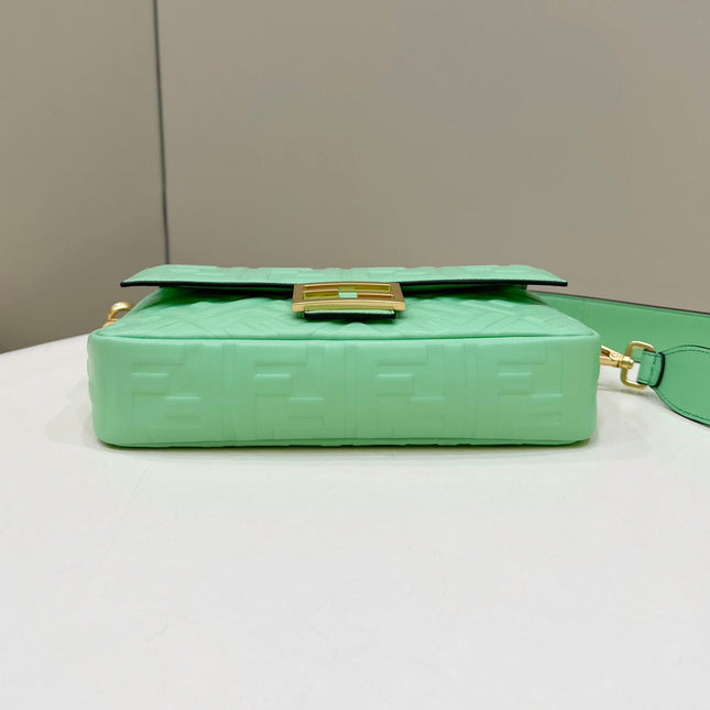 BAGUETTE WITH FF MOTIF 27 IN DE YORK GREEN SOFT LAMBSKIN GOLD HARDWARE