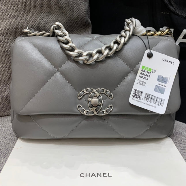 19 FLAP BAG 26 DARK GREY GOATSKIN SILVER HARDWARE
