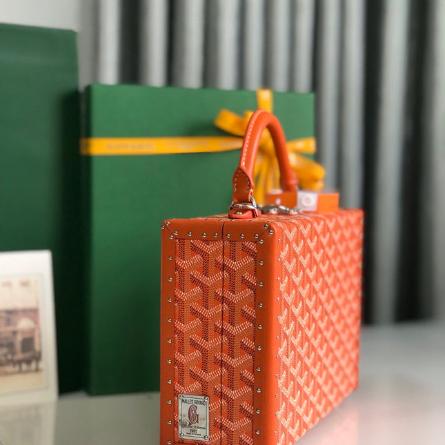 GRAND HÔTEL TRUNK BAG 24 IN ORANGE GOYARDINE CANVAS AND CALFSKIN