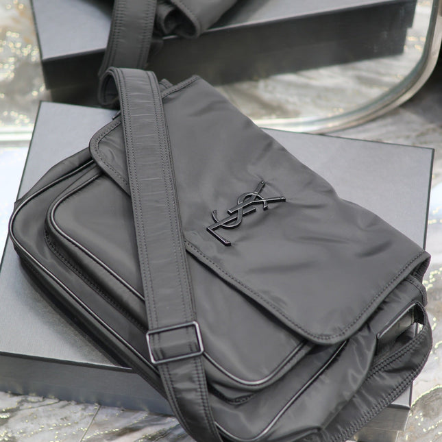 NIKI LARGE 32 IN BLACK NYLON