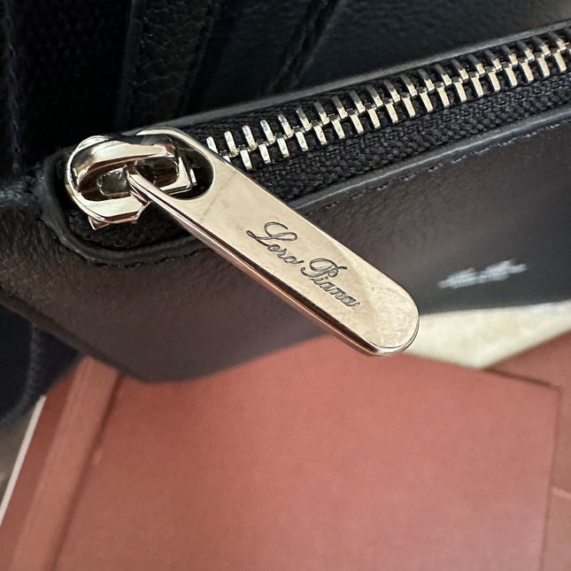 LARGE 36 BALE BAG IN BLACK GRAINED CALFSKIN