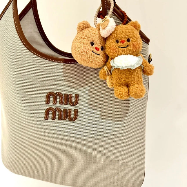 IVY 40 TOTE IN WHITE CANVAS