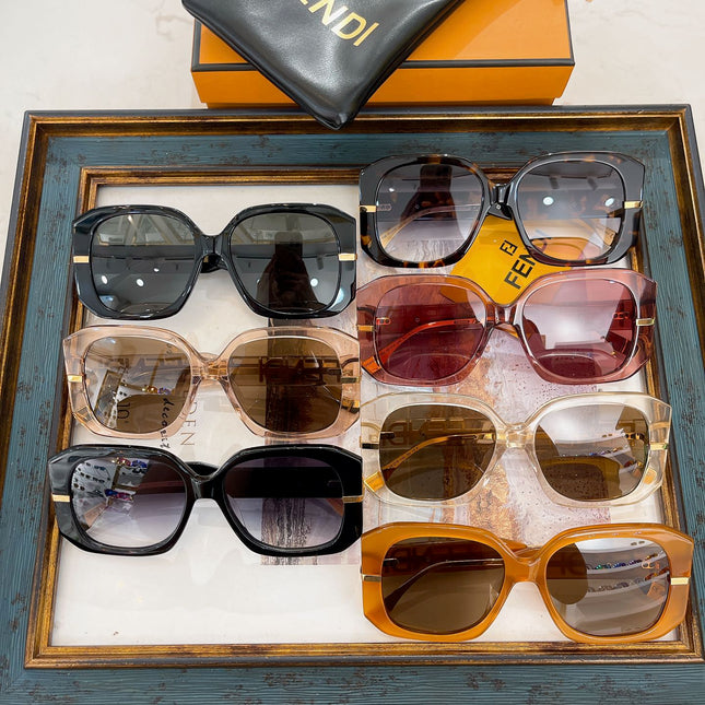 OVERSIZED FF DIAMONDS SQUARE FRAME SUNGLASSES FE40065F IN ACETATE