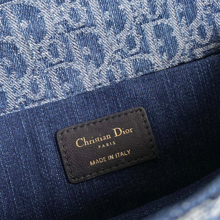 21 MONGTAIGNE EAST-WET WITH CHAIN BLUE DENIM OBLIQUE JACQUARD