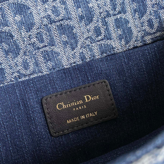 21 MONGTAIGNE EAST-WET WITH CHAIN BLUE DENIM OBLIQUE JACQUARD