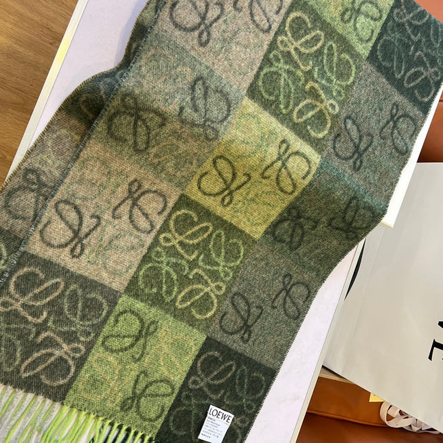 SCARF 180 CM IN BOTTLE GREEN MIX KHAKI WOOL AND CASHMERE 410100