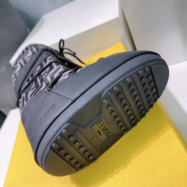 FF MOTIF MOON BOOTS IN CEDAR BROWN MONOGRAM POLYESTER AND RUBBER