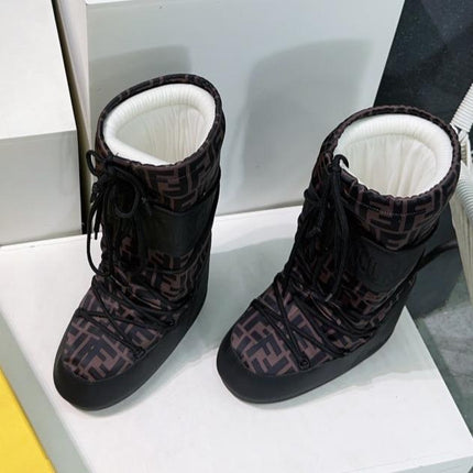 FF MOTIF MOON BOOTS IN WALNUT BROWN MONOGRAM POLYESTER AND RUBBER