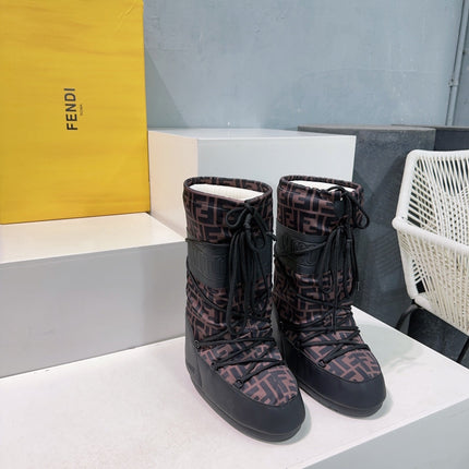 FF MOTIF MOON BOOTS IN WALNUT BROWN MONOGRAM POLYESTER AND RUBBER