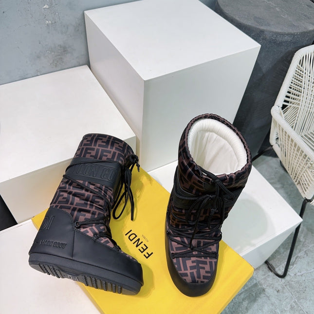 FF MOTIF MOON BOOTS IN WALNUT BROWN MONOGRAM POLYESTER AND RUBBER