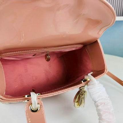 LADY BAG 24 BEIGE PATENT CALFSKIN GOLD HARDWARE