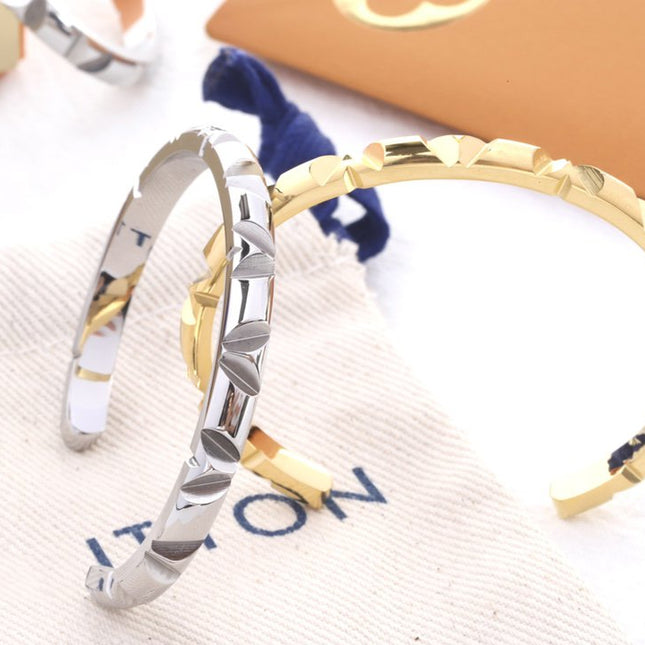 VOLT MULTI BRACELET