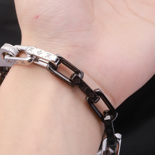 MONOGRAM CHAIN BRACELET BLACK WHITE