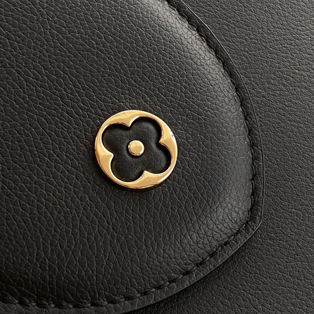 CAPUCINES 33 IN BLACK CALFSKIN GOLD HARDWARE